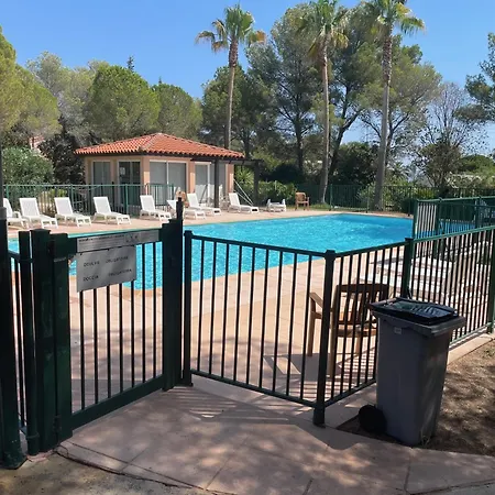 2 Pièces Raphael Rénové, Classé 4 étoiles, 100 M Plages, Piscine, Tennis, Parc, Terrasse, Jardin Privatif Appartamento