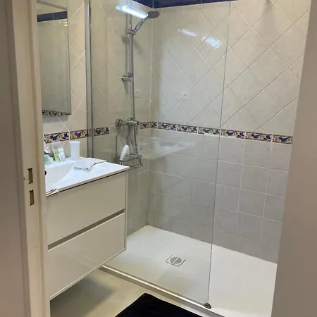 2 Pieces Raphael Renove, Classe 4 Etoiles, 100 M Plages, Piscine, Tennis, Parc, Terrasse, Jardin Privatif Daire
